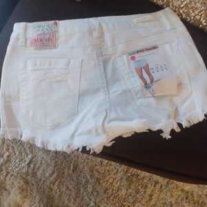 Almost Famous shorts NEW size 9